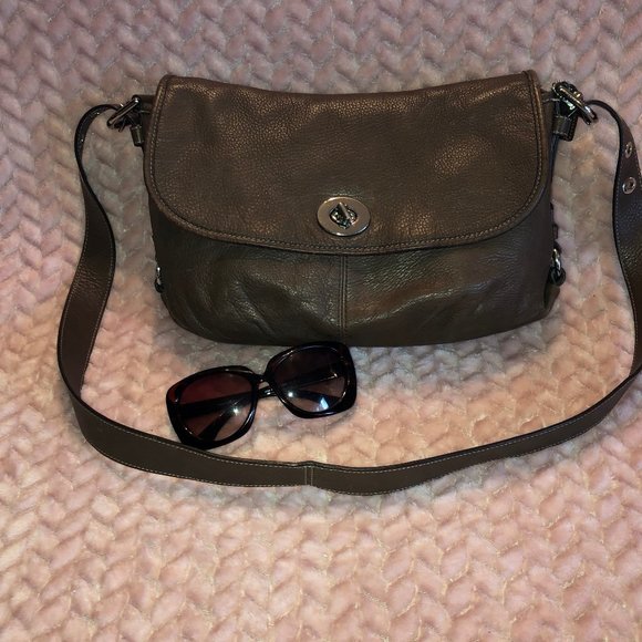 Coach Cross Body - Shoulder Purse / Bag